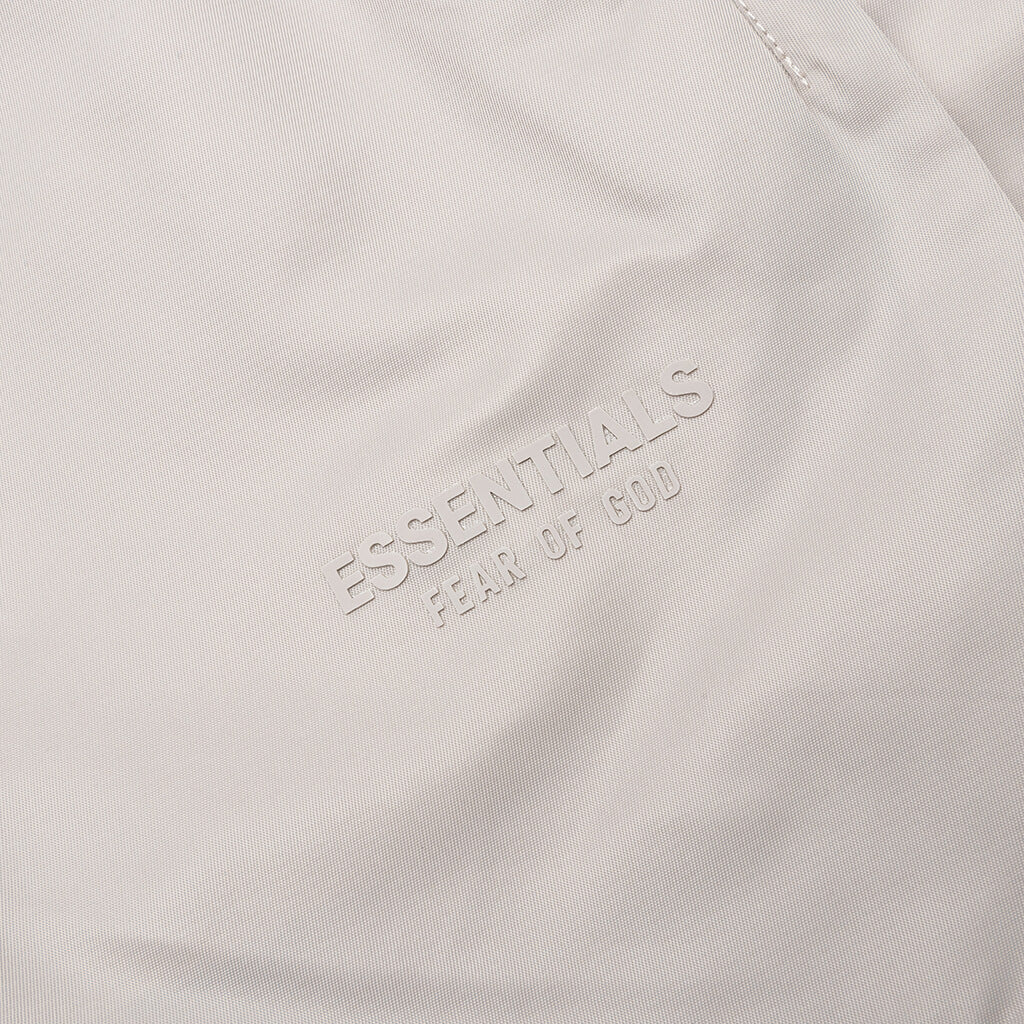 Running Short - Silver Cloud