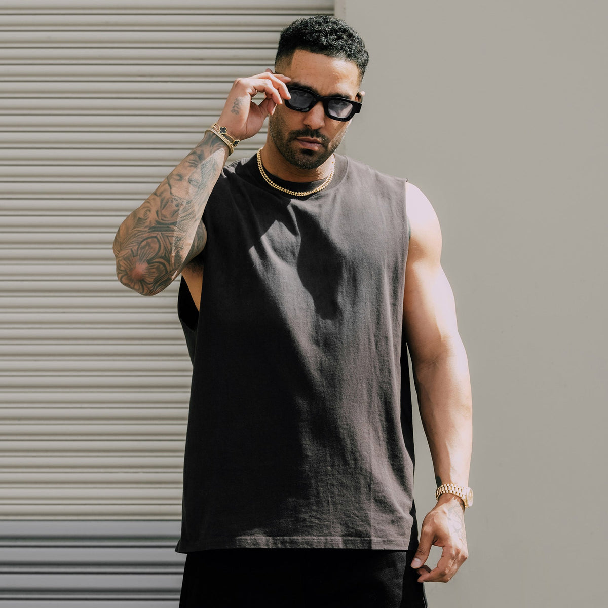 The Dean Sleeveless Tee - Pigment Black