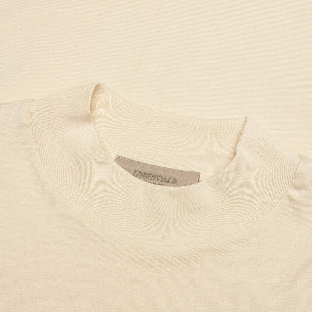 Essentials L/S Tee - Egg Shell