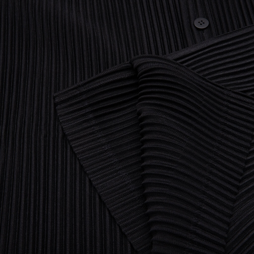 MC April Button Up - Black