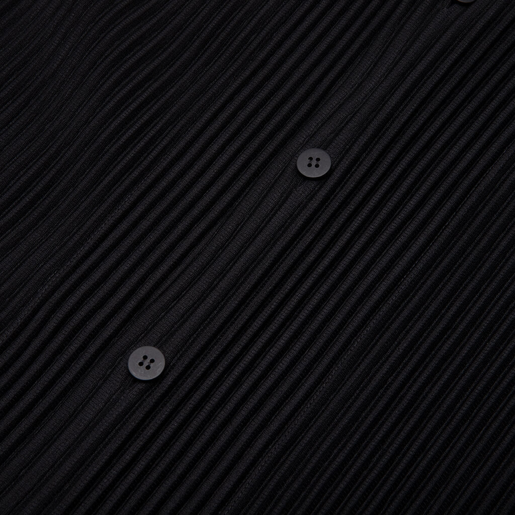 MC April Button Up - Black